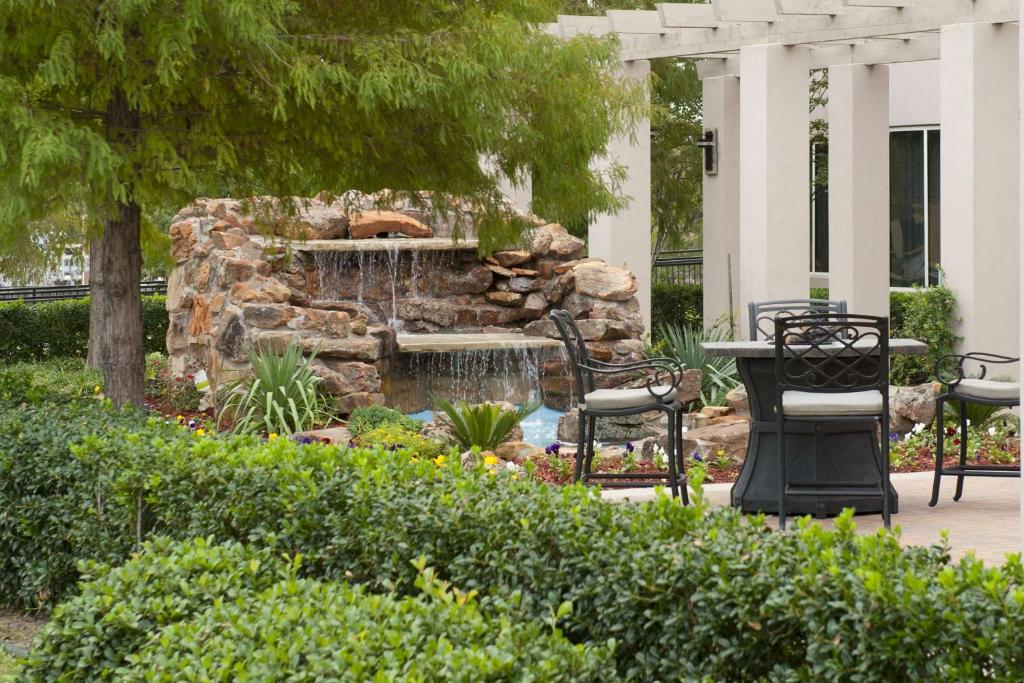 Hilton Garden Inn DFW Airport South photo 3