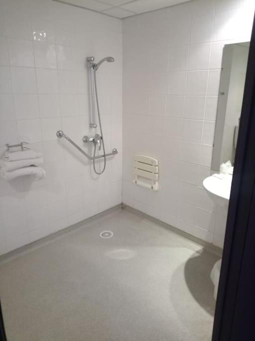 Agréable Studio familial à lourdes, proche gare photo 3