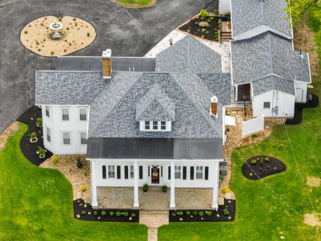 Hickory House B & B image