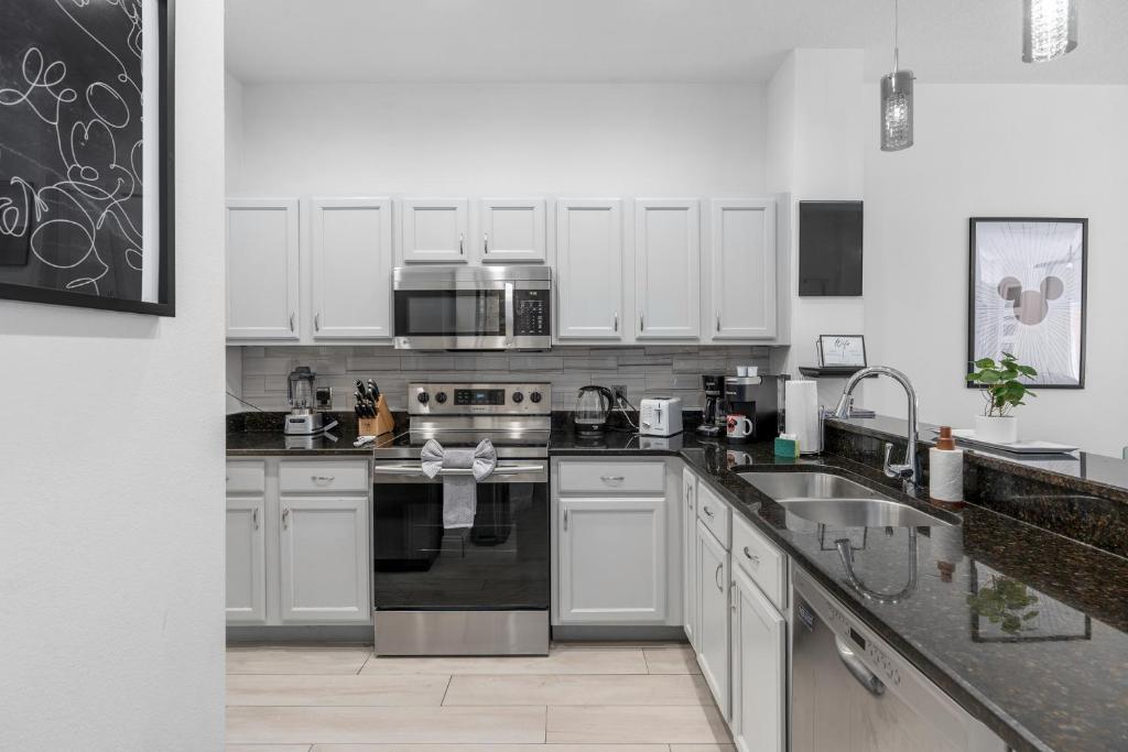 Wish Upon A Splash - Family Villa - 3BR - Private Pool - Disney 4 miles photo 4