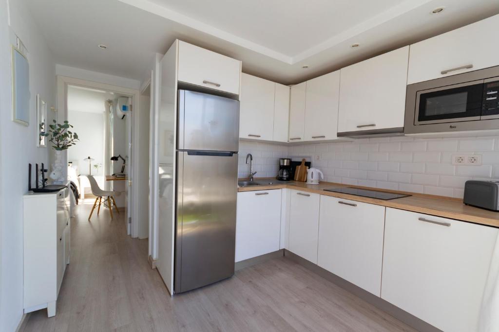 Cozy and sea views private terrace apartment photo 3