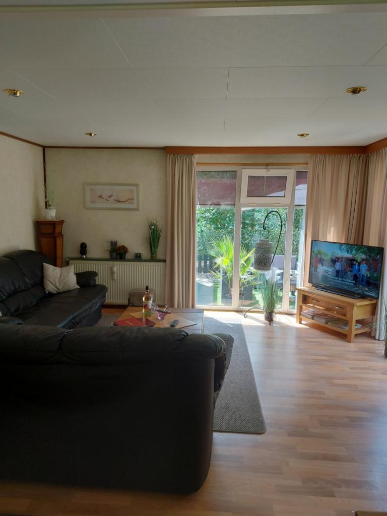 Marina beach chalet nummer P0 28 photo 3