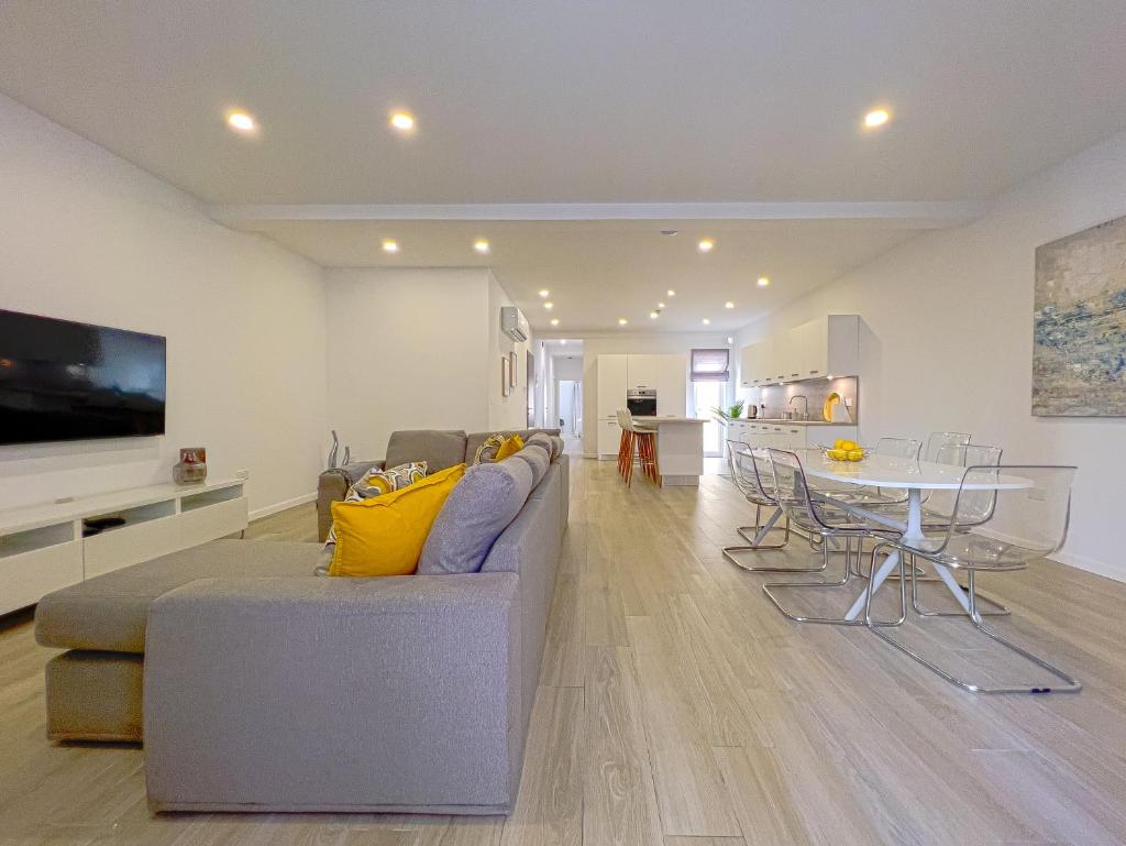 21 Townhouse in St Julians photo 3