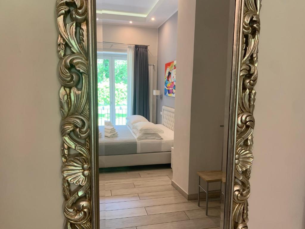 Royal Gardens B&B Caserta - Tap to explore photos