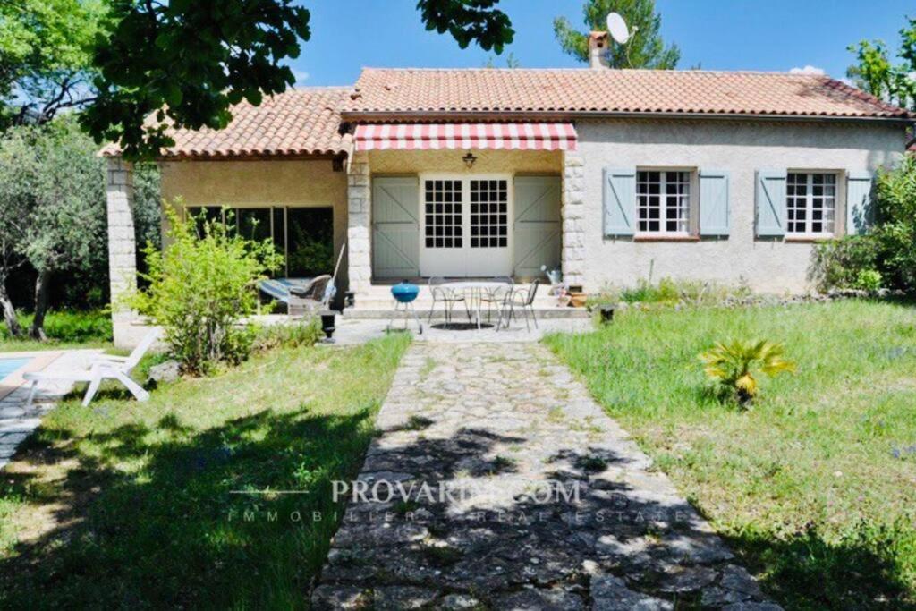 Peaceful house with pool photo 3