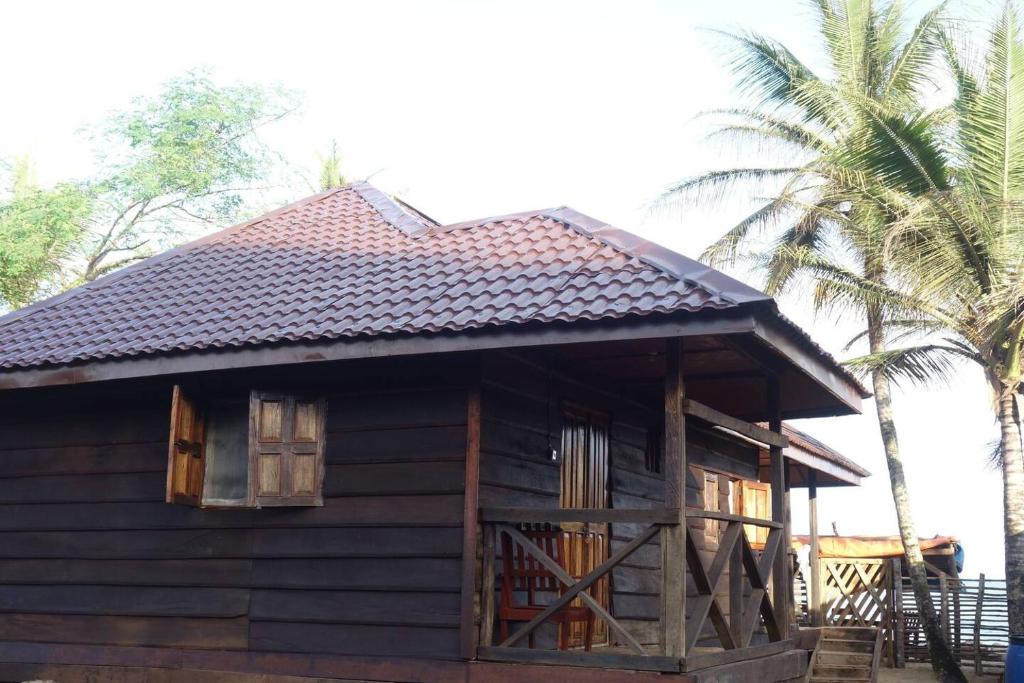 Robinson's Hut photo 2