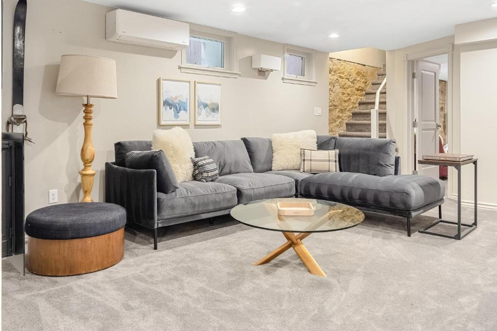 Garden Apartment - Decor Upgrades - Capitol Hill