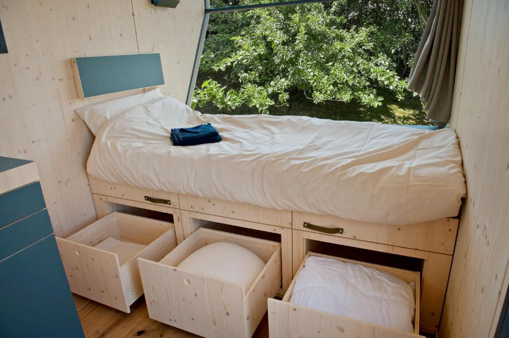 Sleep Space 02 - Green Tiny Spot Geltinger Bucht photo 3
