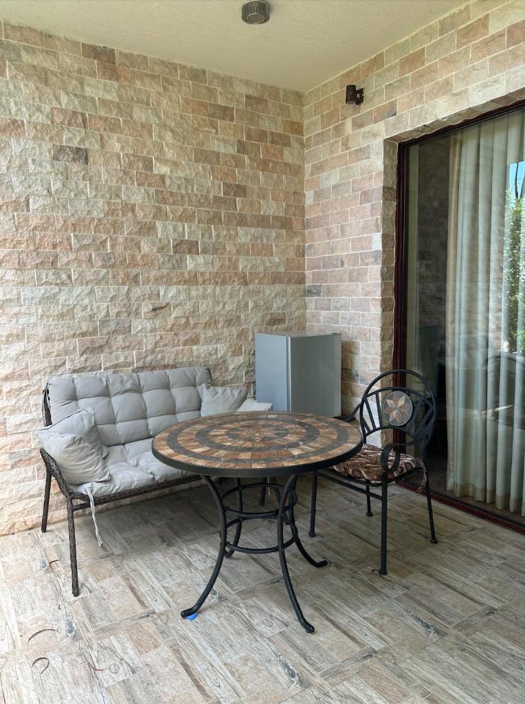 Dreamland Oasis 1st floor Apartment With a Garden by the Sea photo 3