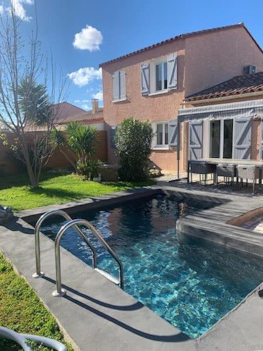 Charmante villa équipée, piscine