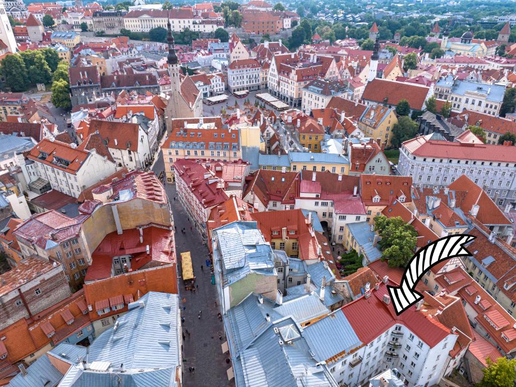 Old Town - Viru Apartment - Tap to explore photos