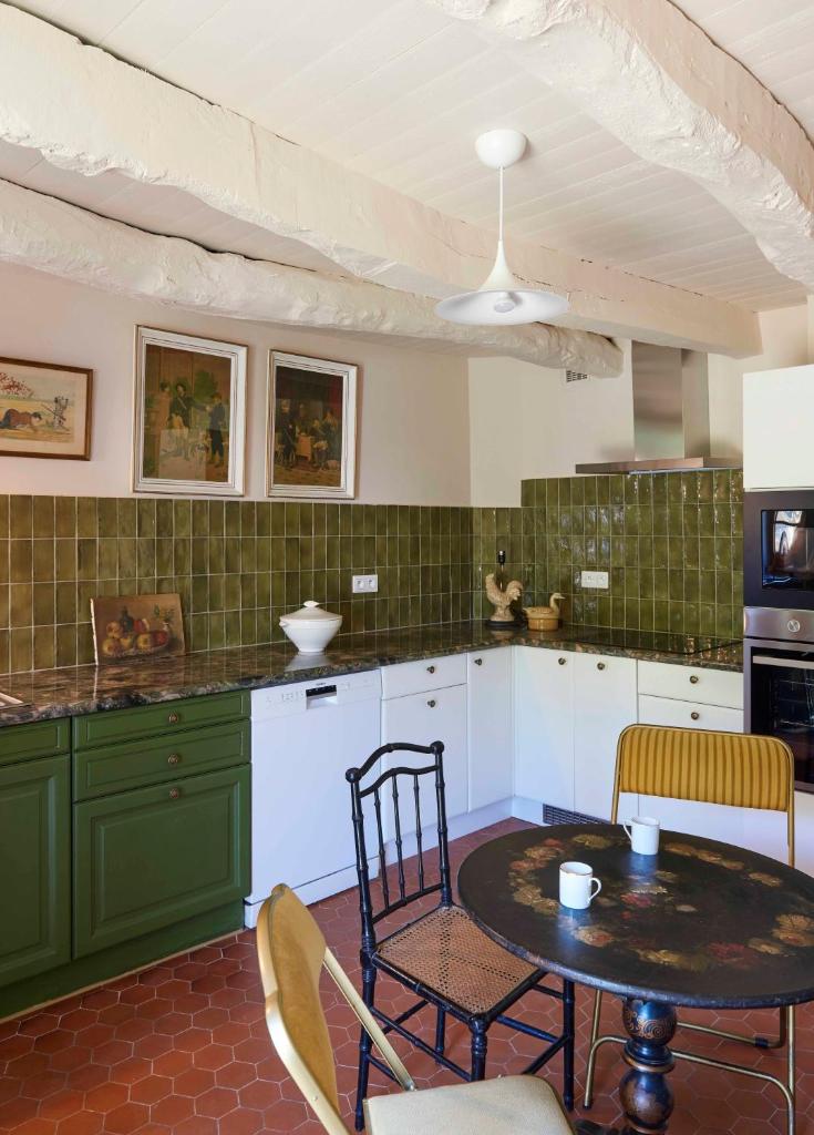 La Maison de L'Amiral, son jardin, son tennis à 7 min à pied de l'océan photo 3