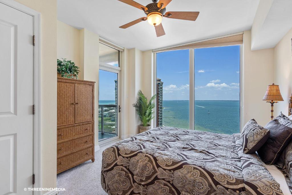 Amazing WATERVIEW in every room, PORTOFINO Island Resort condo photo 3