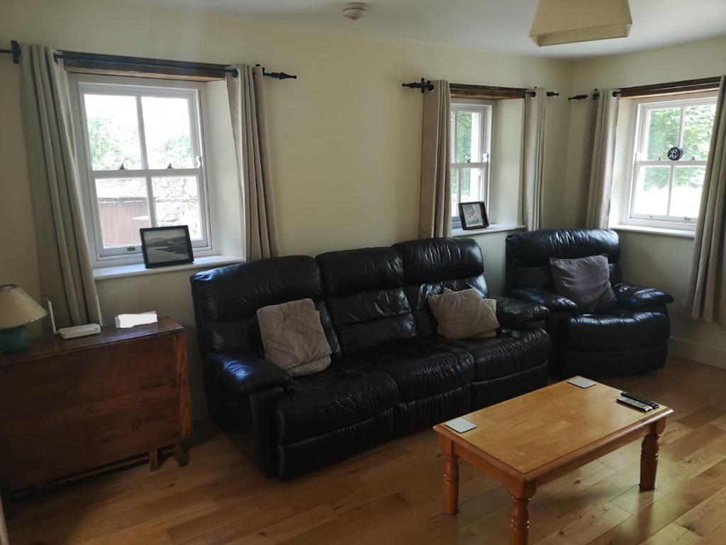 Lovely 3-Bed House at Clashganny Mill Borris photo 1