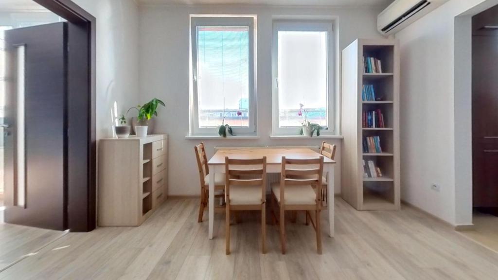 Air conditioned, 2 room Apartment, New City photo 4