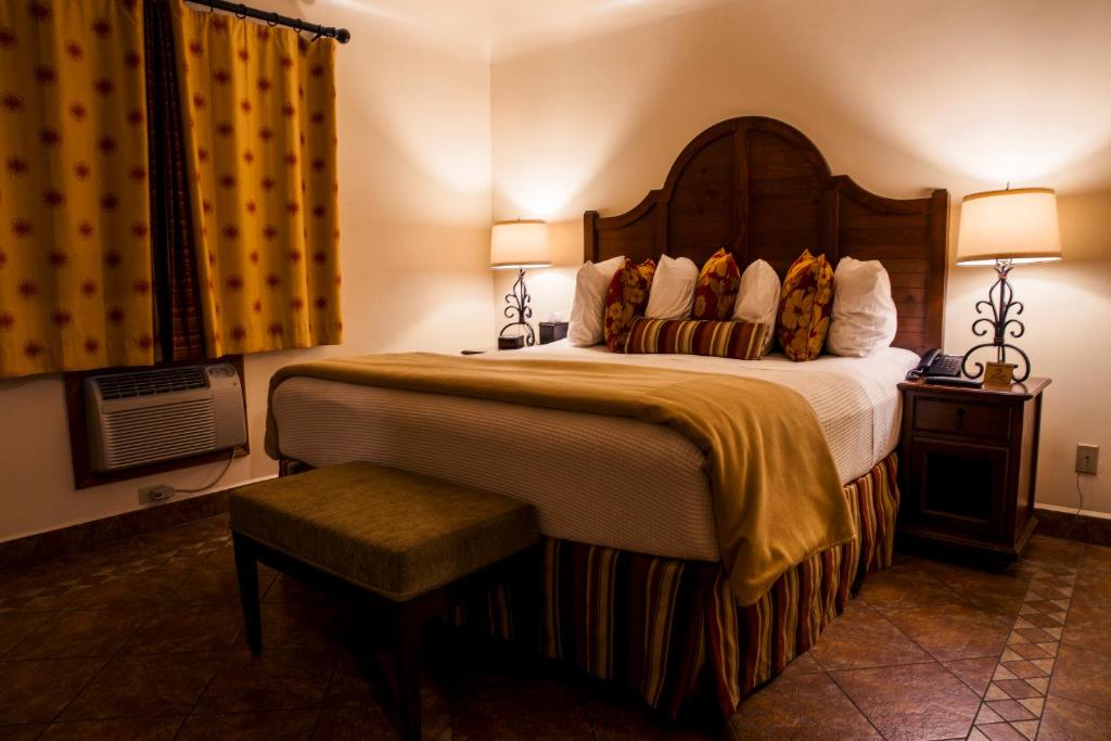 Los Arboles Hotel photo 4
