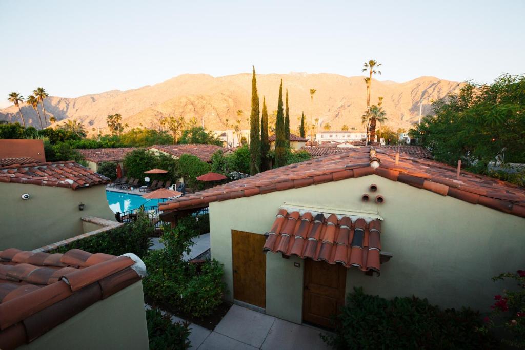 Los Arboles Hotel photo 3