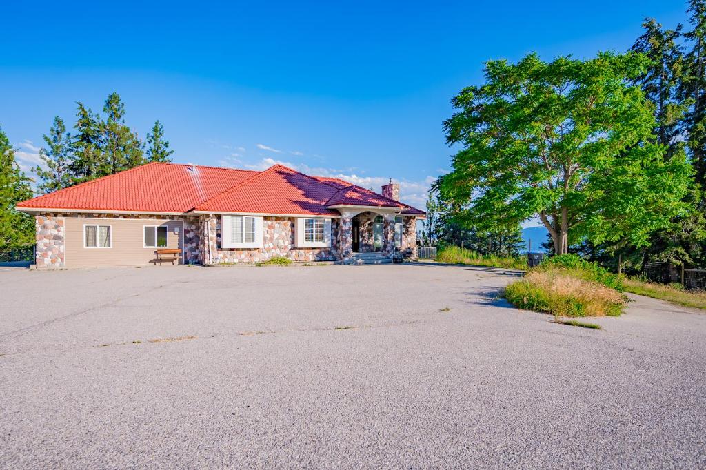 First Estate Winery photo 1