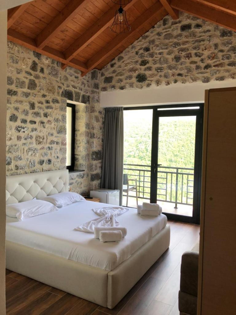 Bujtina Vrenezi photo 3