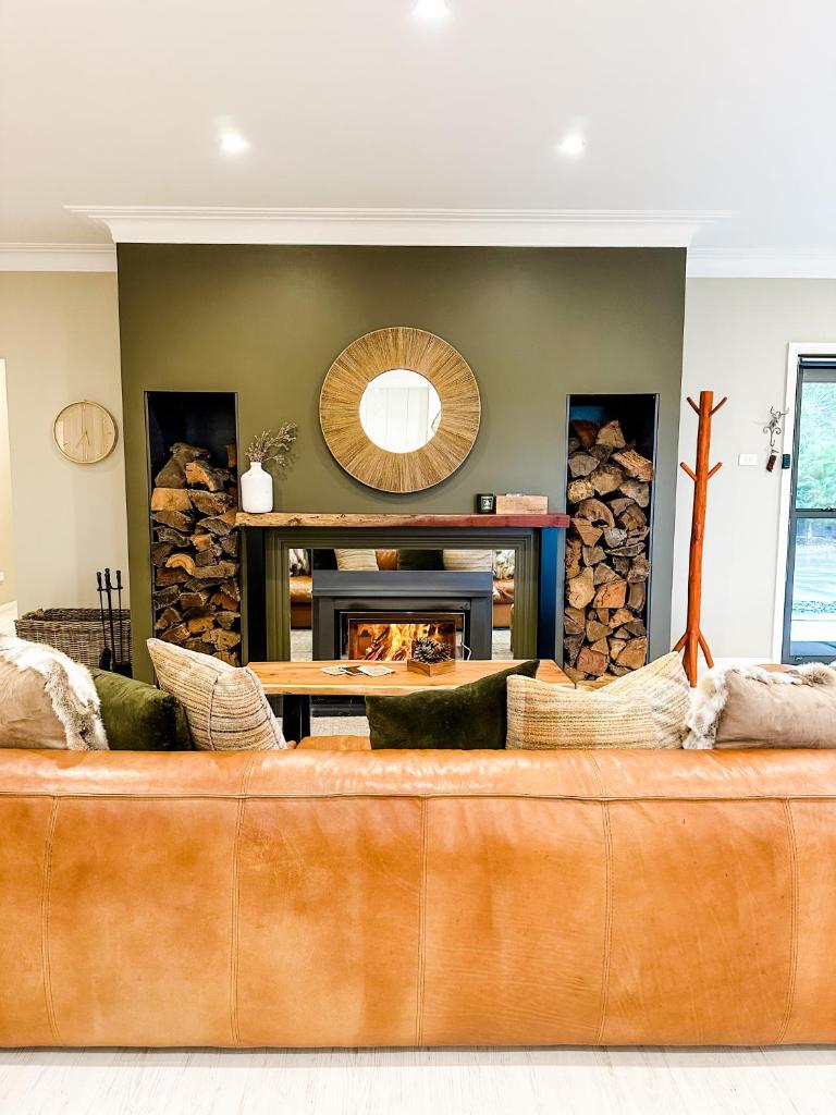 Hamilton House - Snowy Mountain Luxury Villas photo 1