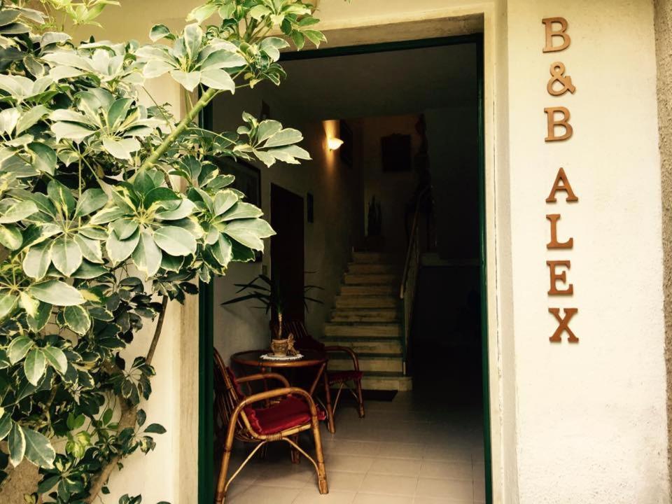 Bed & Breakfast Alex photo 2