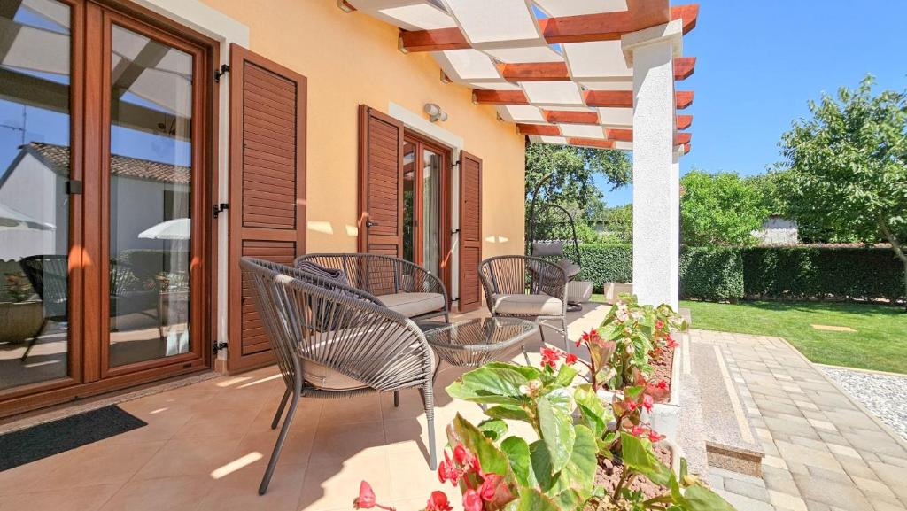 Casa Dora photo 2