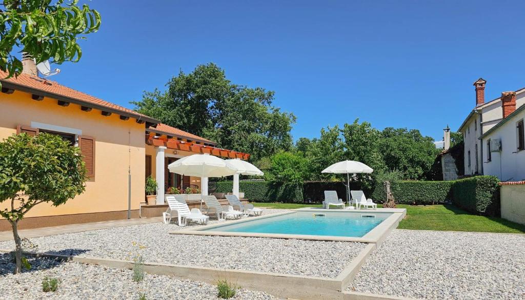 Casa Dora photo 1