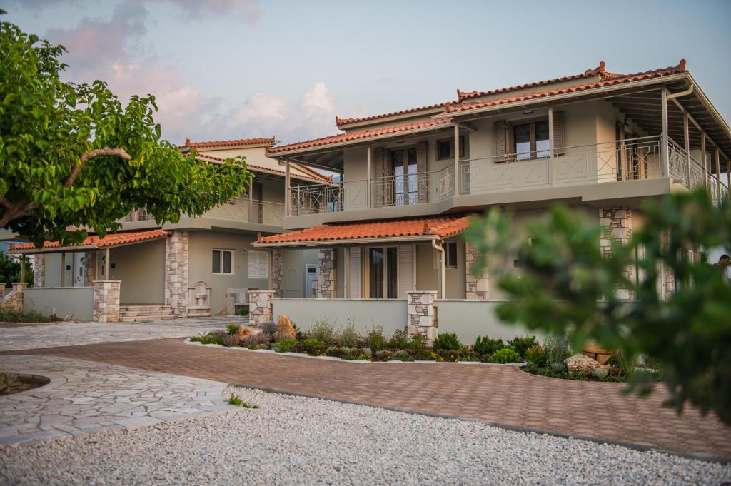 Terra Hélios Suites & Studios photo 1
