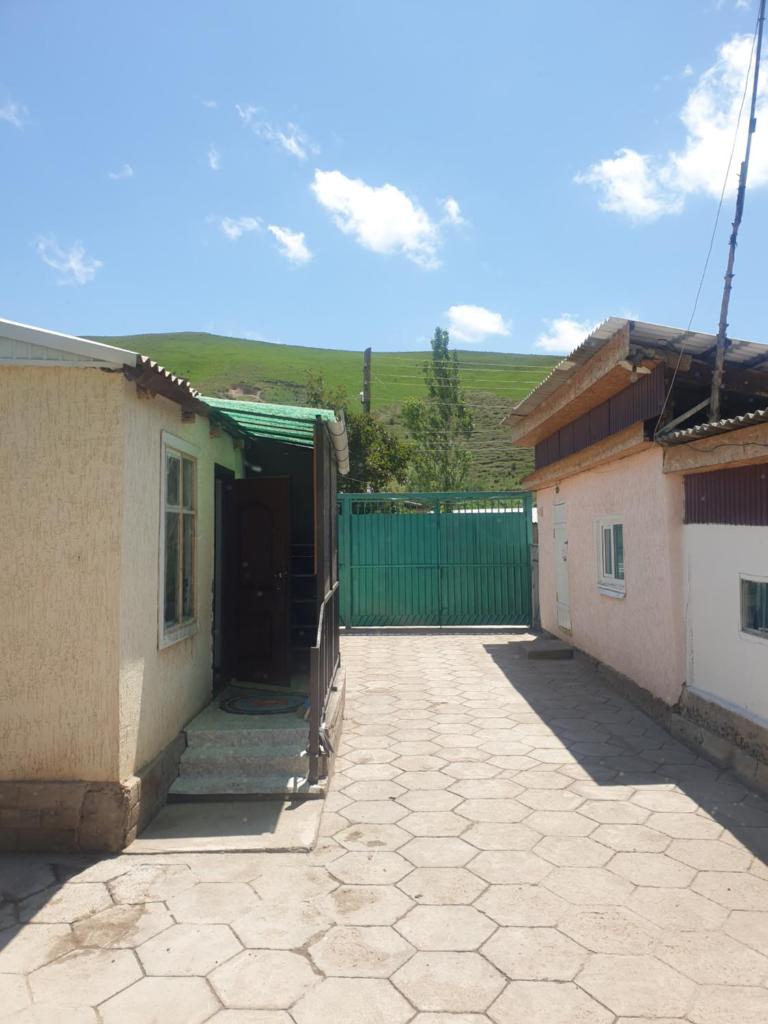 Toktoyan Homestay photo 2