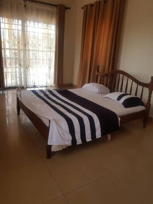 Naalya Estate House photo 2