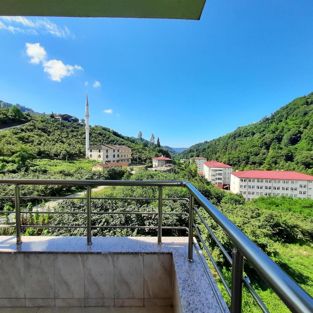 Trabzon Doğa ve Akarsu Kenarı Konut photo 2