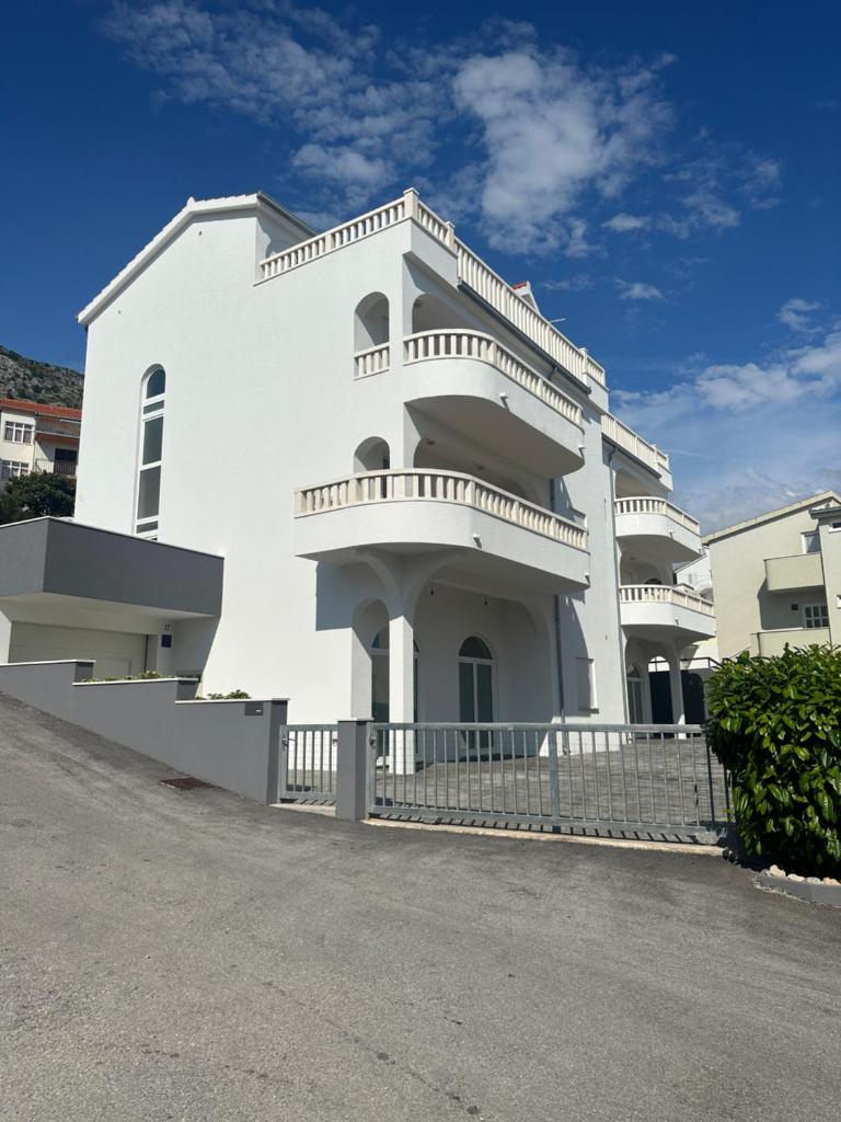 Cala Apartments photo 2