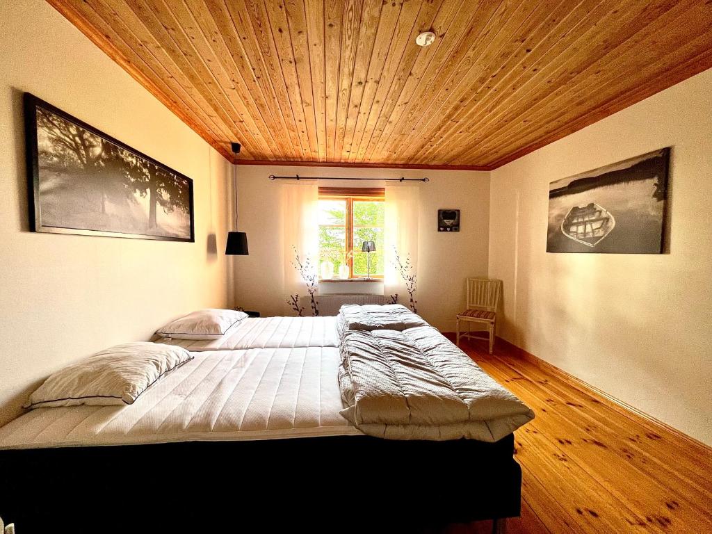 Sjönära lantgård i Bergslagen photo 4