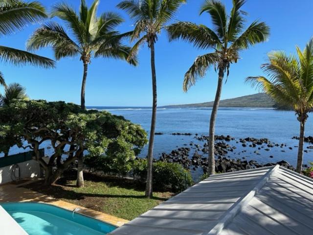 Villa 'A l'ombre du veloutier' avec piscine, les pieds dans l'eau photo 1