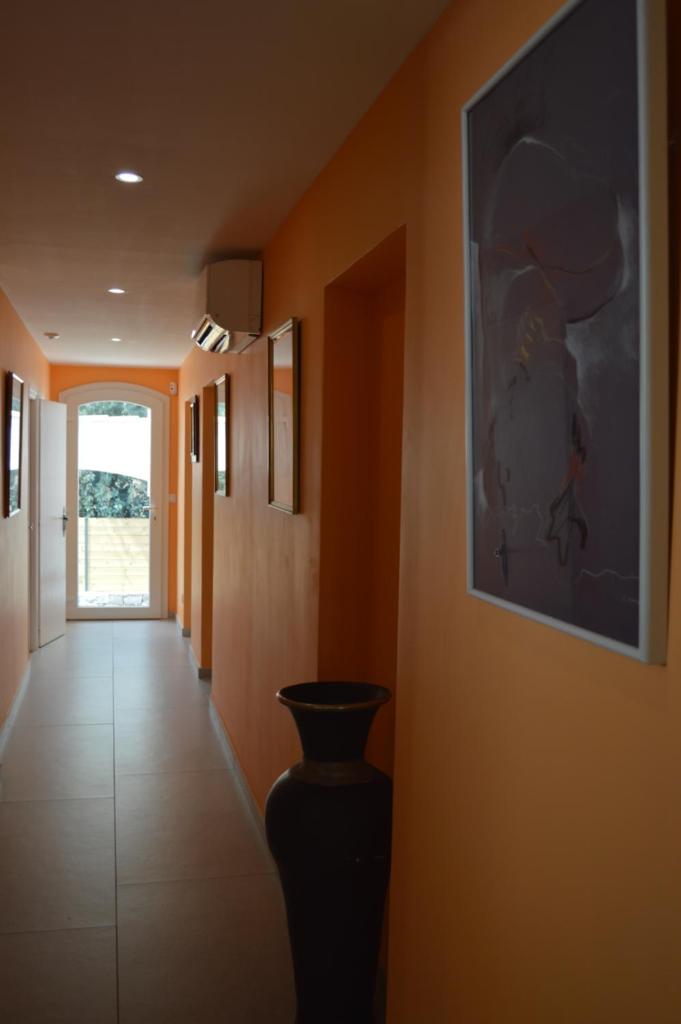 VILLA RASOA chambre LOVE photo 3