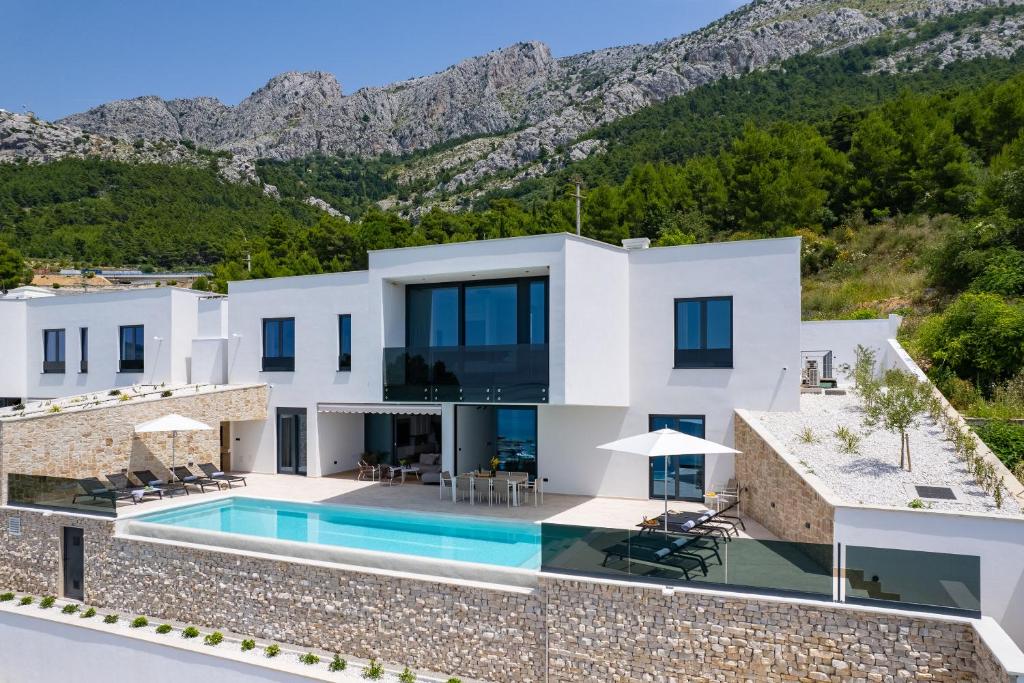 Villa Prestige photo 1