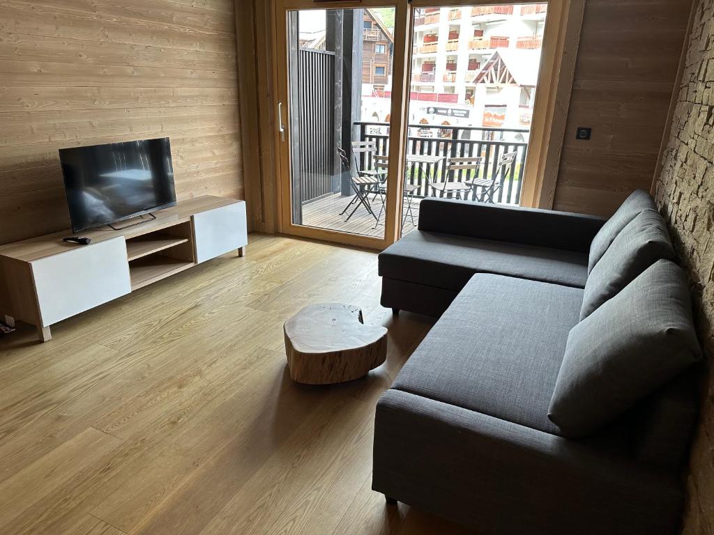 Appartement de luxe, parking sous-terrain, centre-ville Auron