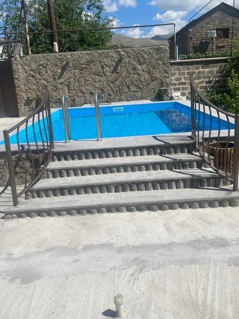 Luysi Garden photo 4