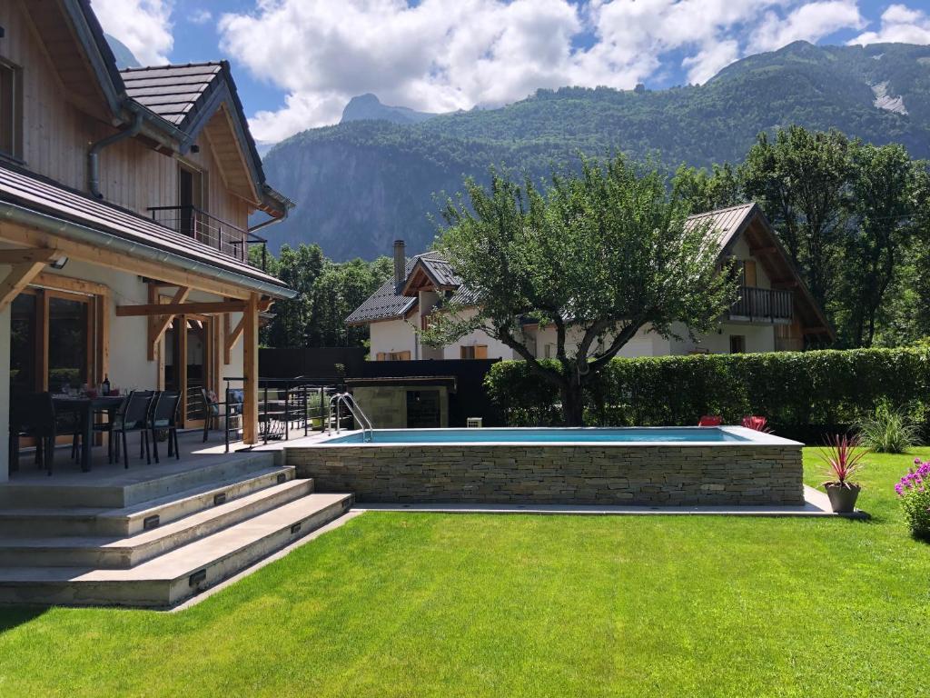 Chalet Barbara with swimming pool in the heart of Oisans photo 3