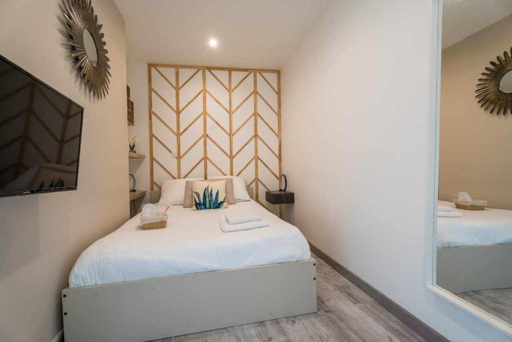 Chambre 26m - Salon et kitchenette privé - WIFI photo 1