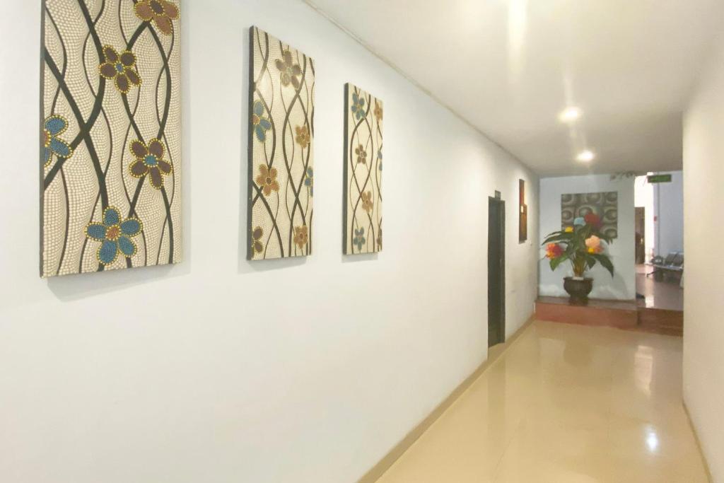 Urbanview Hotel Mulia Indah Palopo photo 1