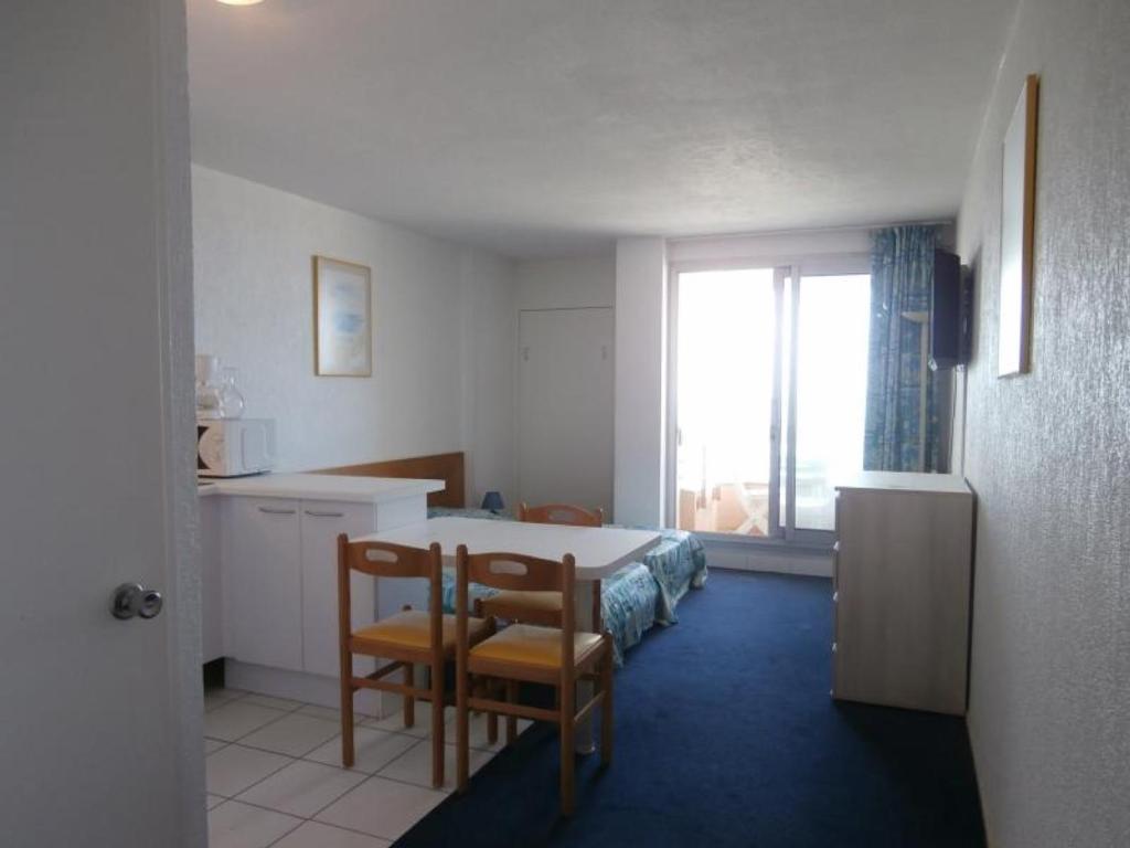 Studio Biarritz, 1 pièce, 2 personnes - FR-1-3-430 photo 2
