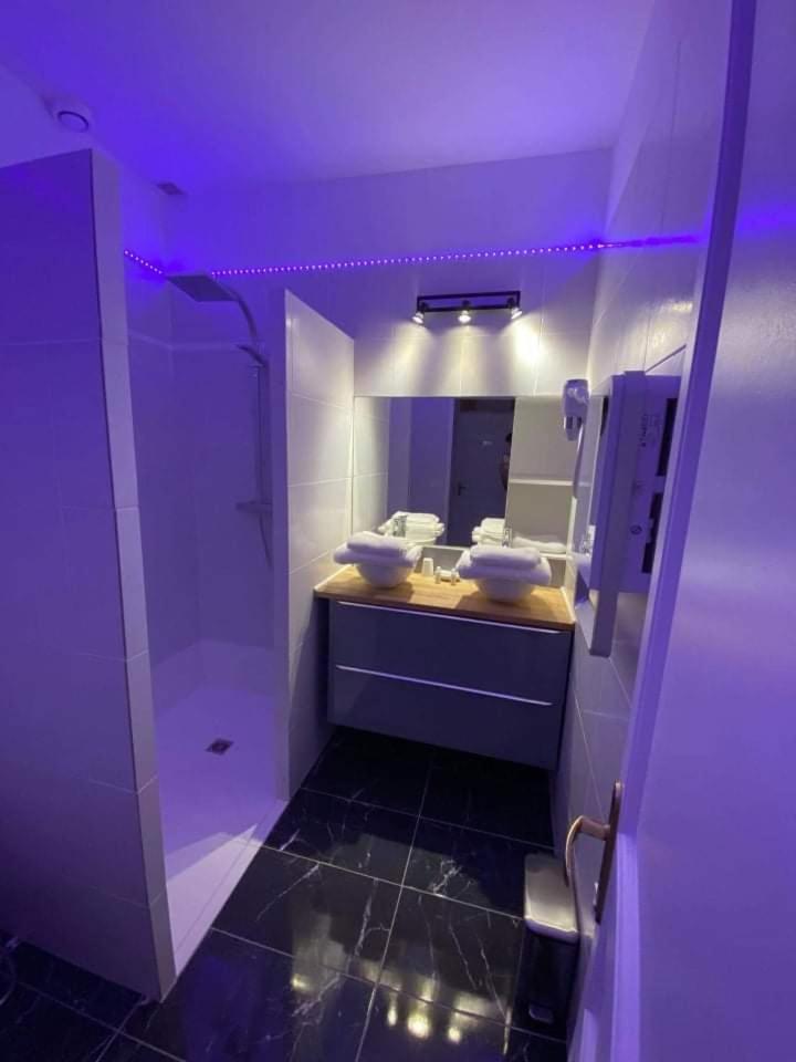 Gîte Love Dreams Jacuzzi privatif photo 1