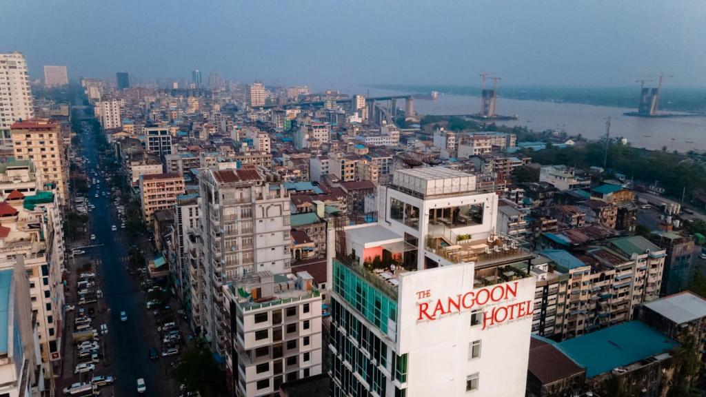 The Rangoon Hotel photo 2