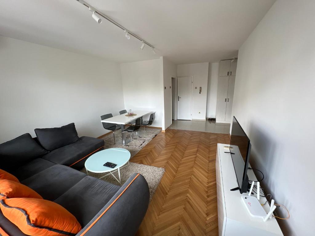 Milton Apartment photo 1