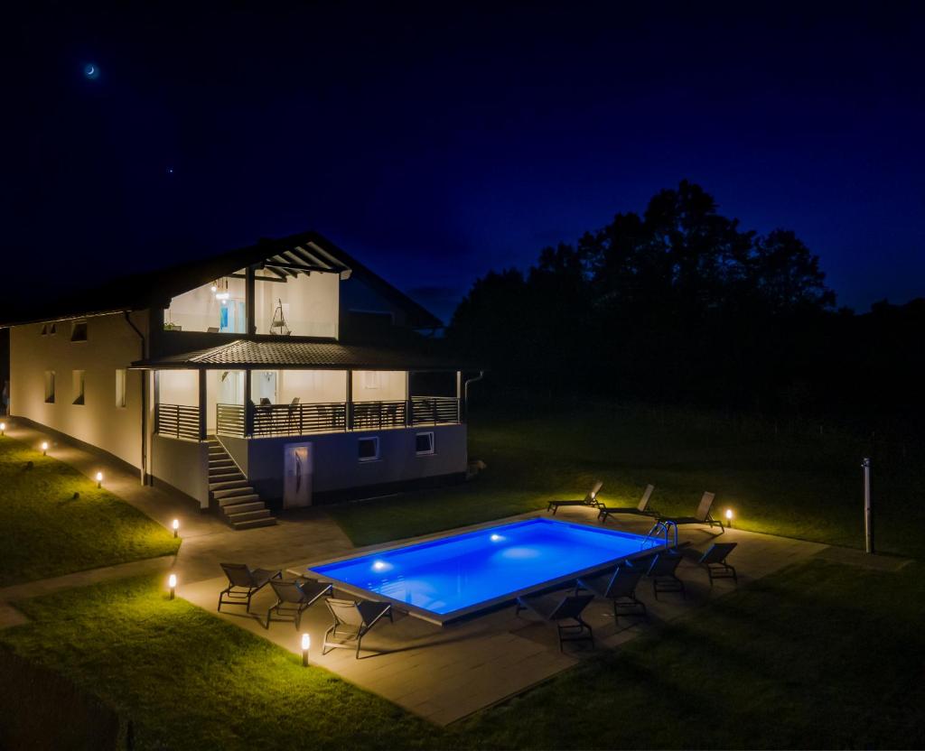 Plum house - villa with pool photo 4