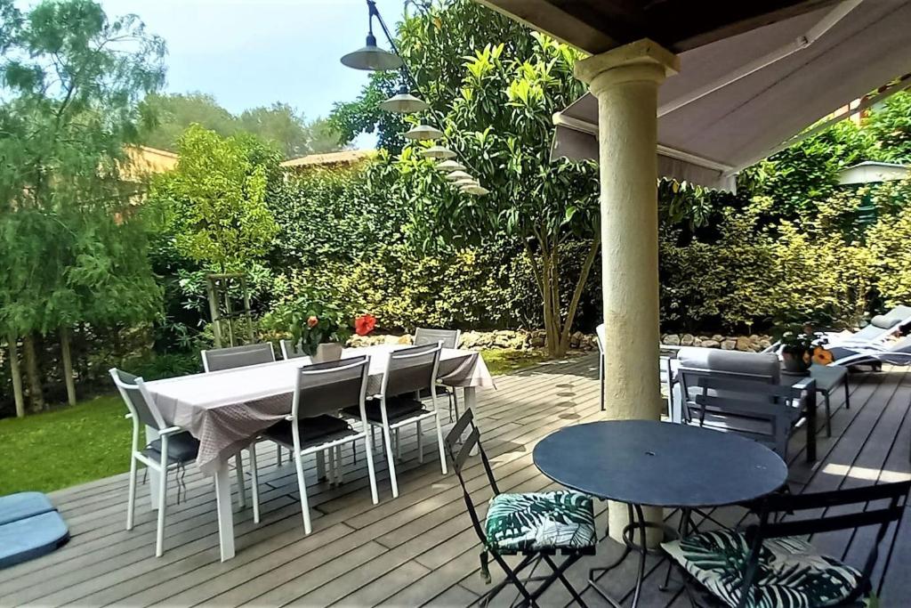 Villa dans un puits de verdure avec piscine résidentielle photo 2