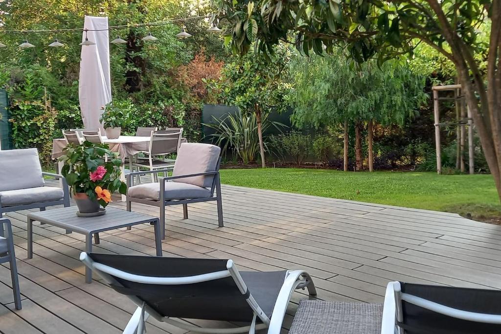Villa dans un puits de verdure avec piscine résidentielle photo 3
