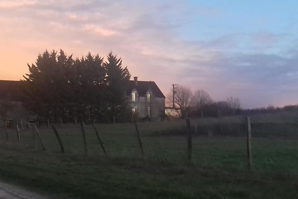 Pause nature à la ferme, campagne viticole photo 1