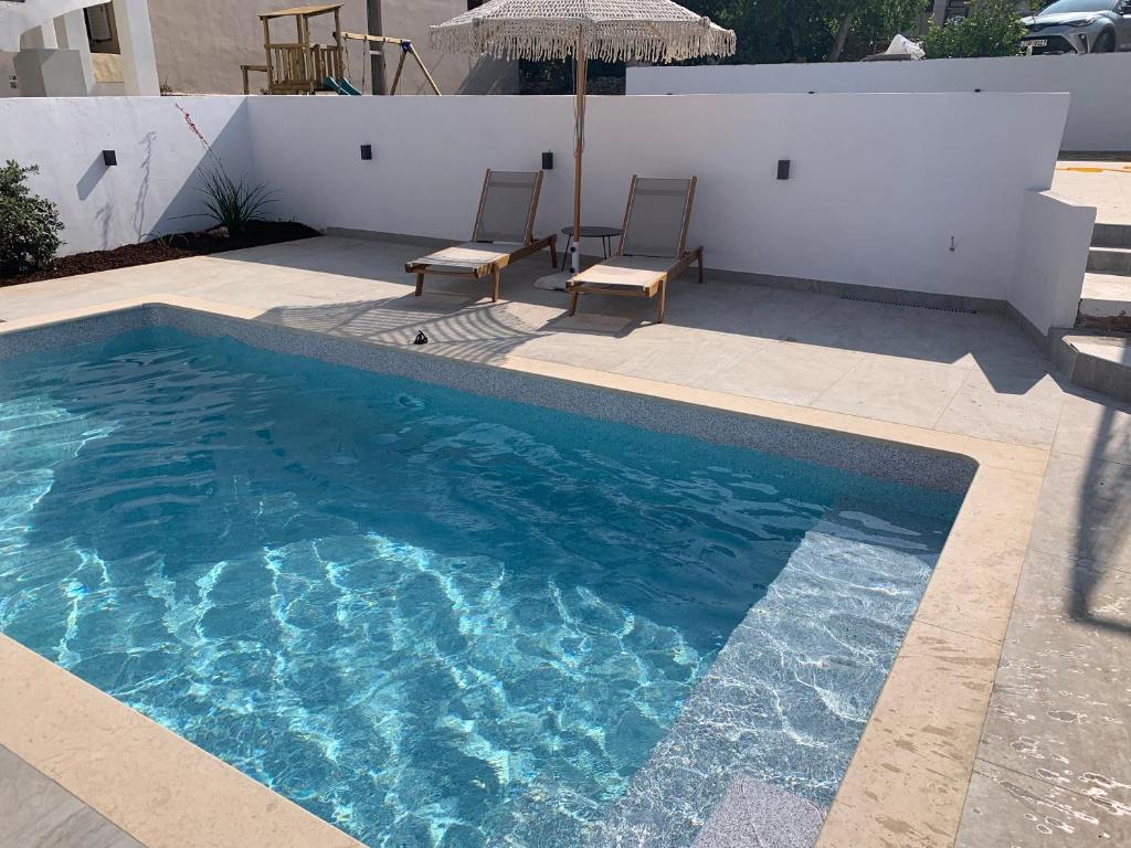 Mangata suite home with private pool photo 3